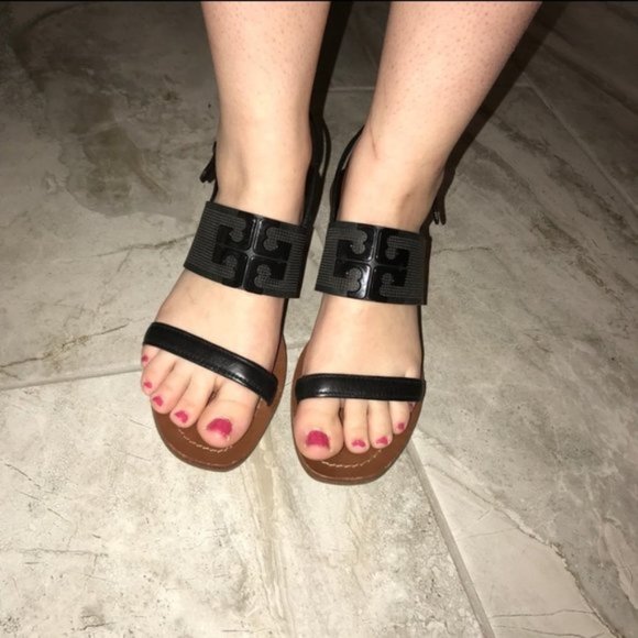 Tory Burch Lowell 2 Perforated Leather Heel Black Size 10.5 - Picture 3 of 12